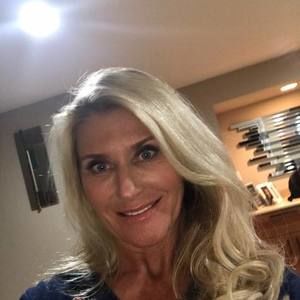 Meet your Posher, Shelby