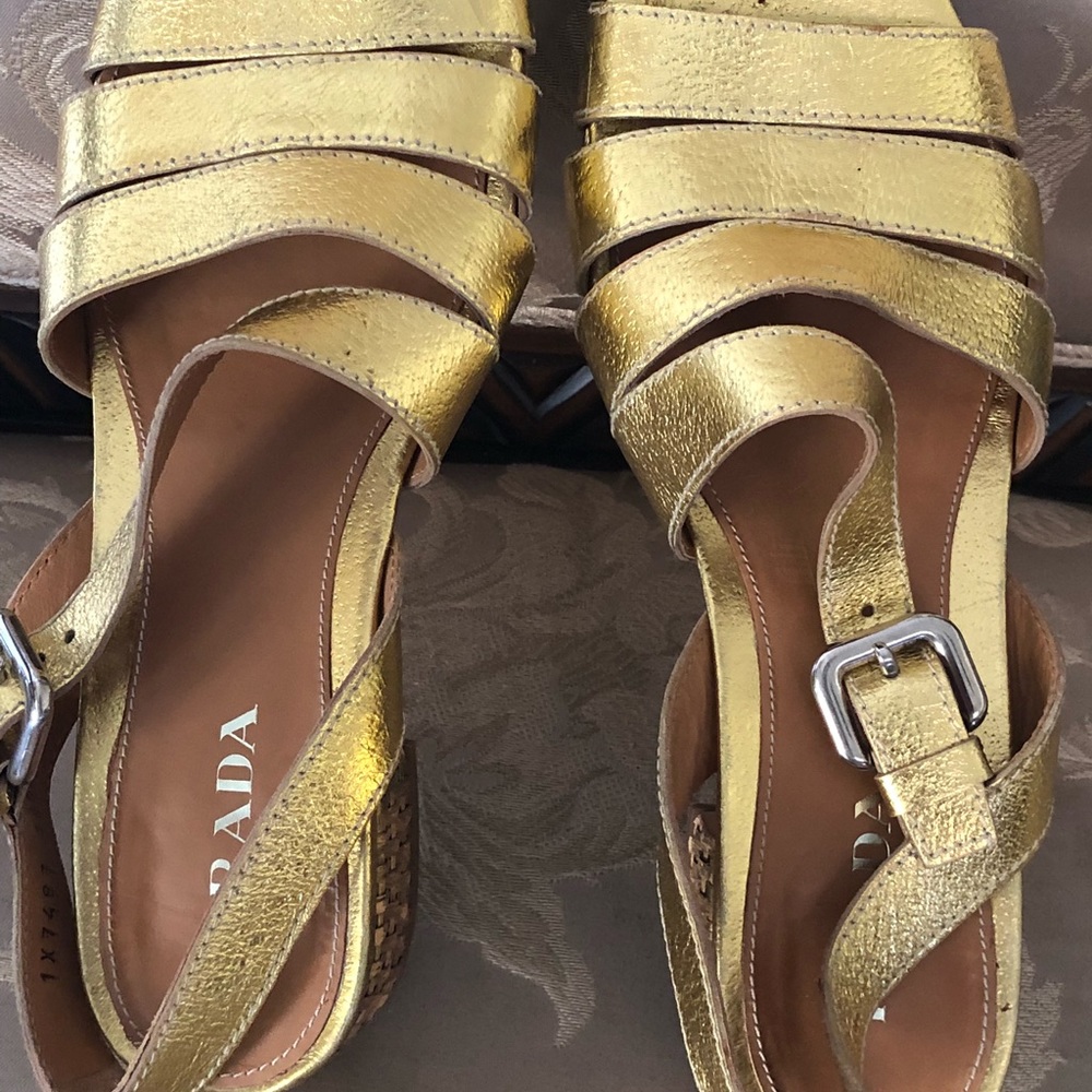 Did you say PRADA💥lowest prices NO OFFERS💥