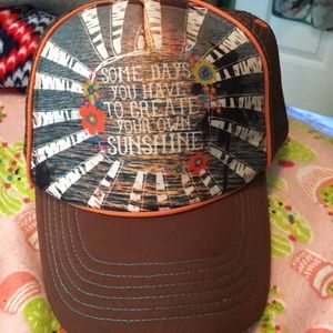 Natural Life trucker hat