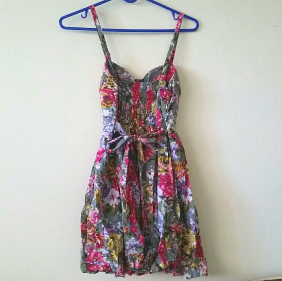 DONATED F21 Sweetheart Dress - Picture 2 of 5