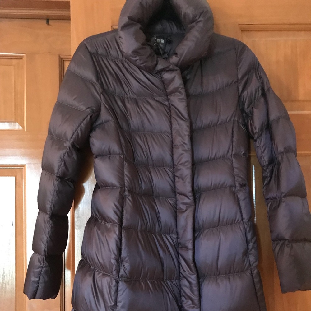 Uniqlo Ladies Small ultralight down coat.