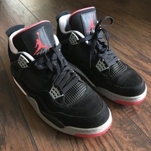 Jordan retro 4 Bred Cement Black Fire Red size 9