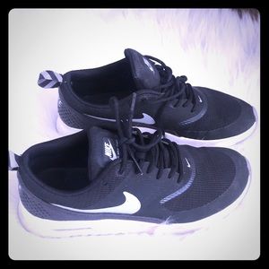 Nike Thea Air Max