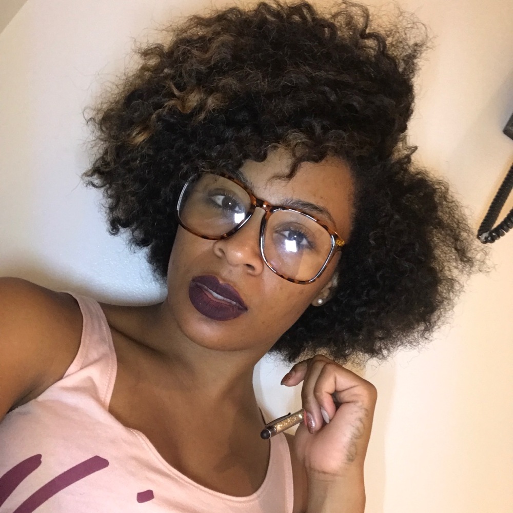 Meet your Posher, MiMi