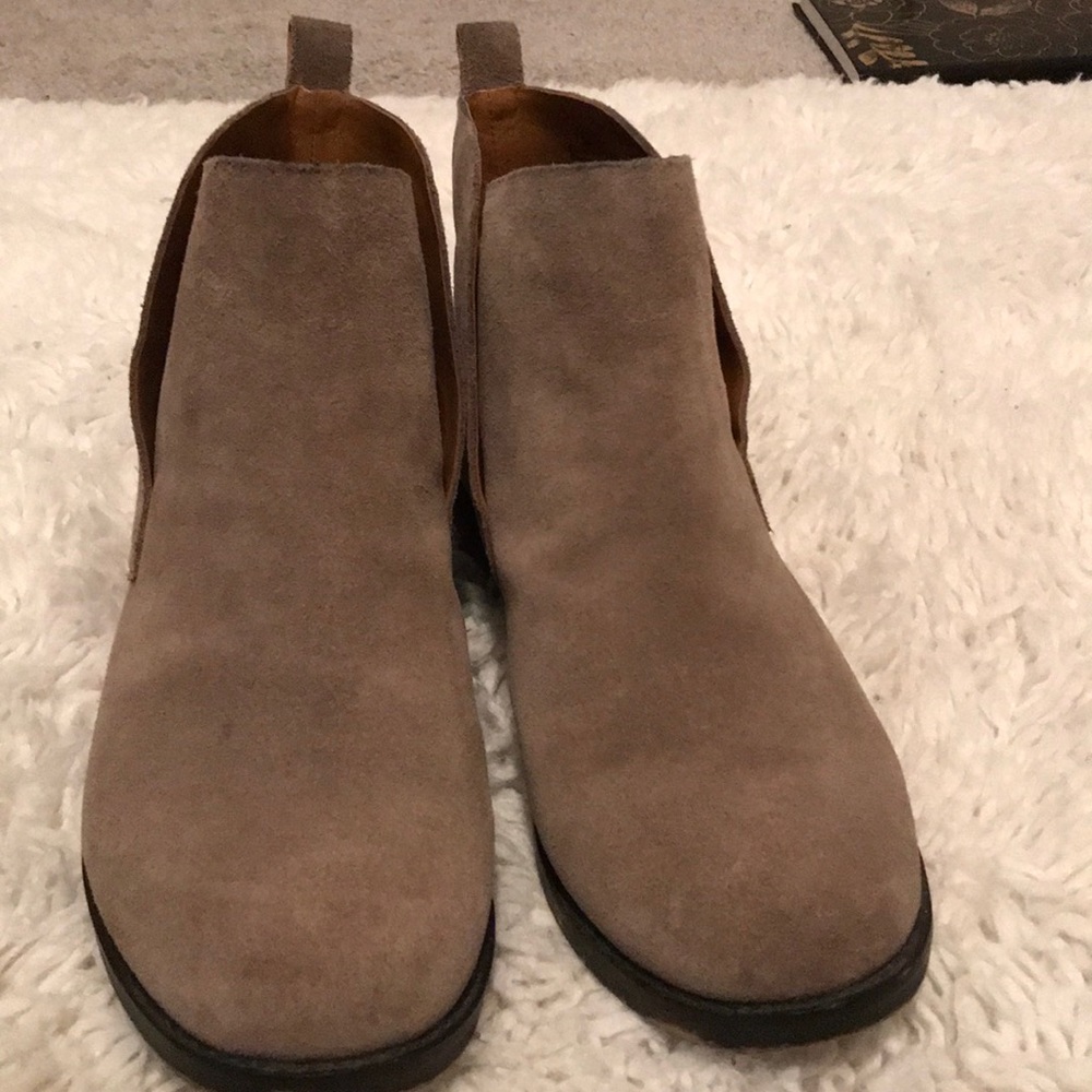 Lucky Brand Taupe Booties