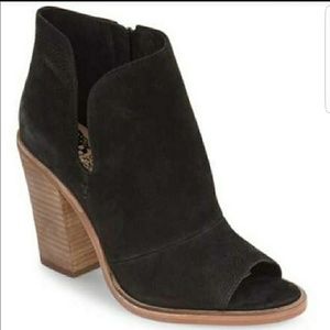 VINCE CAMUTO KATLEEN BOOTIE BLACK 7.5