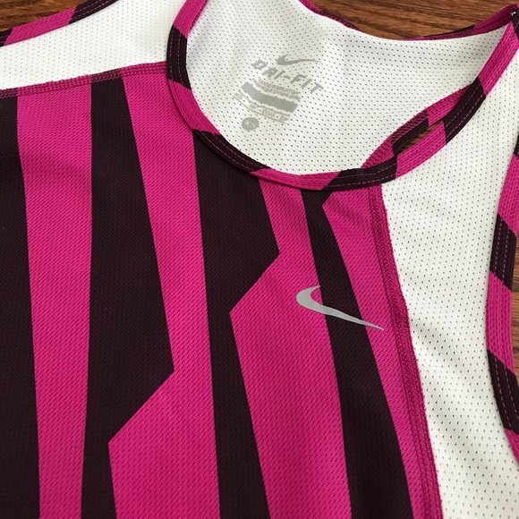 Nike DRI-FIT running top XS - Picture 2 of 3
