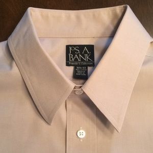 *sale* Jos A Bank travelers collection 16 1/2–33