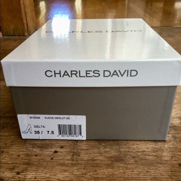 Brand New w Box Charles David Pump - Picture 8 of 8
