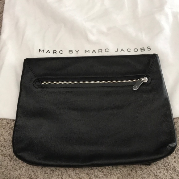 Marc by Marc Jacobs leather clutch/wristlet - Picture 3 of 7