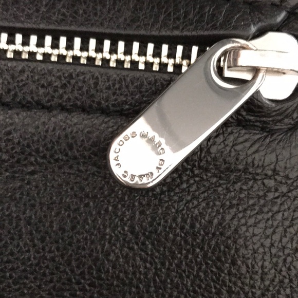 Marc by Marc Jacobs leather clutch/wristlet - Picture 4 of 7