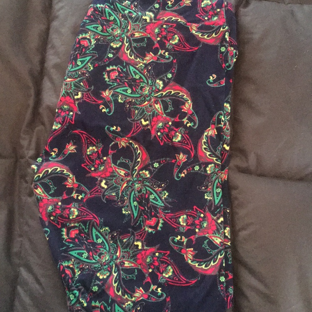 Flowery pattern LuLaRoe leggings