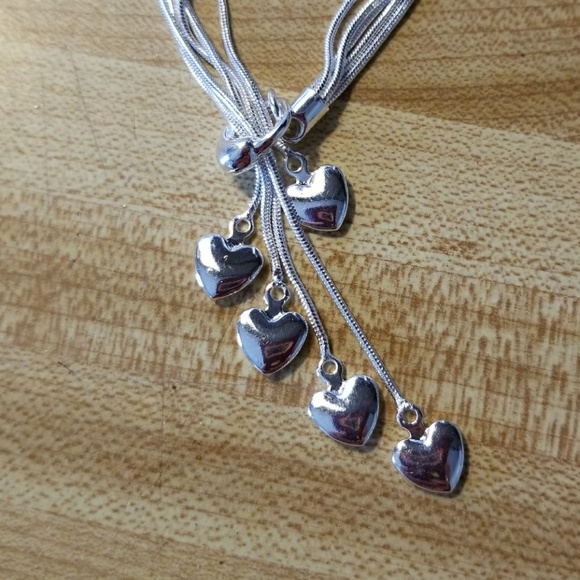 Five heart charm bracelet - Picture 3 of 4