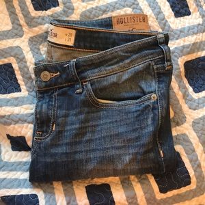 Hollister skinny distressed jeans