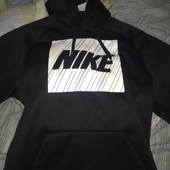 Nike Pull-Over Hoodie - Picture 1 of 1