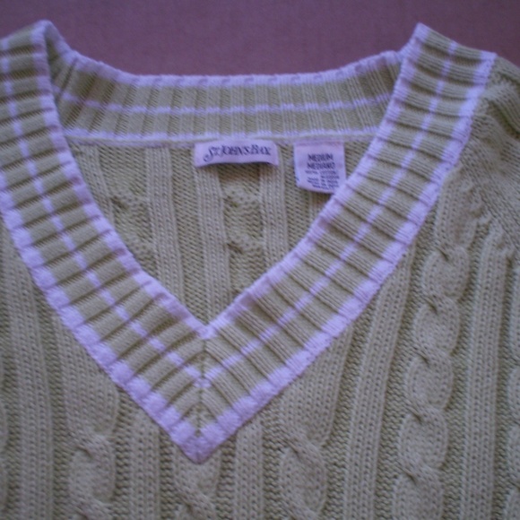 green knitted pullover - Picture 4 of 5