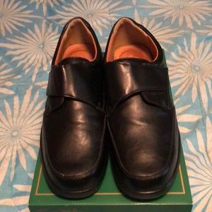 Thom McAn shoe