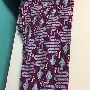 New LulaRoe OS Leggings