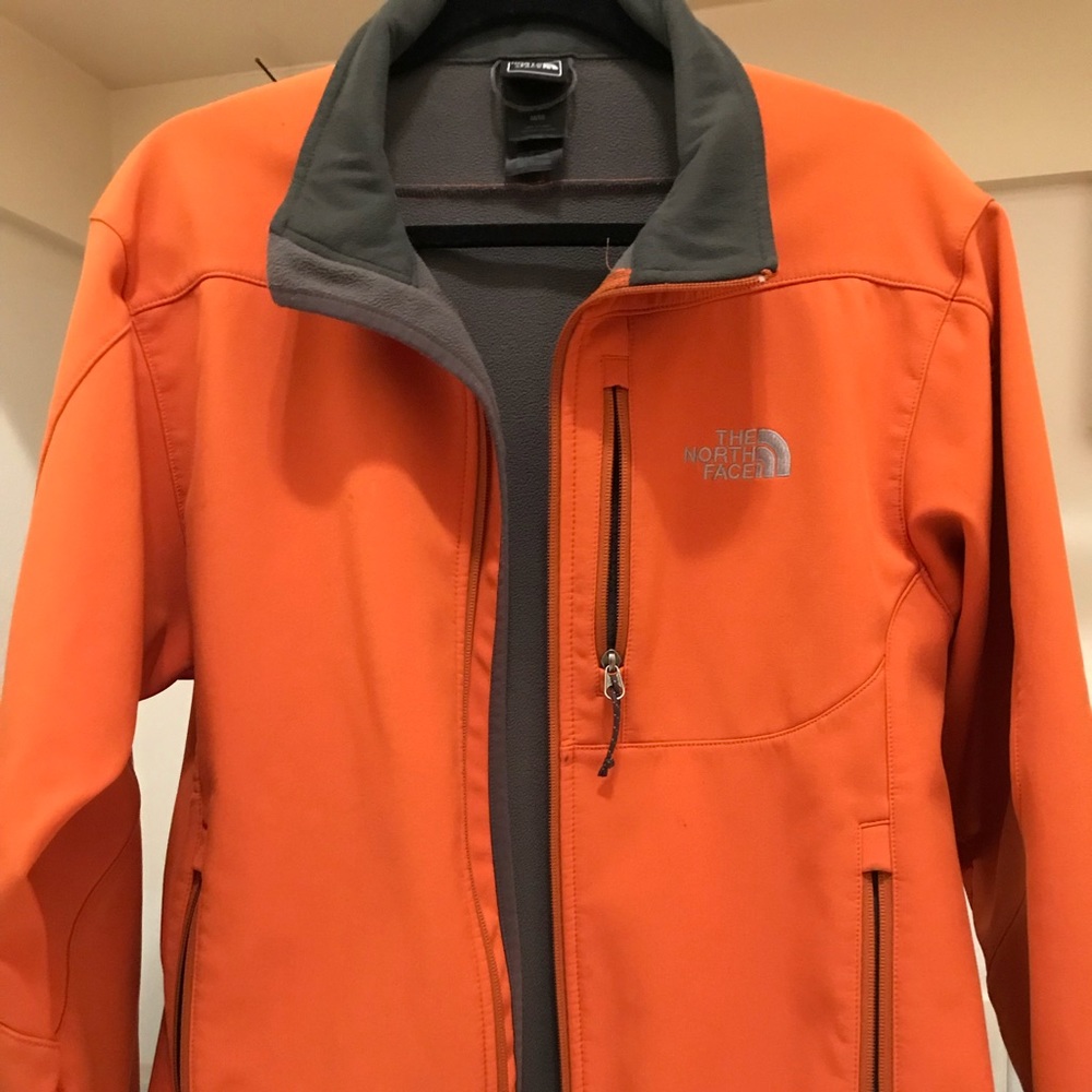 Men’s Northface. Size Medium