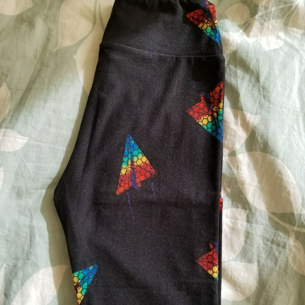 NWOT LuLaRoe Tween Rainbow Paper Airplane Leggings