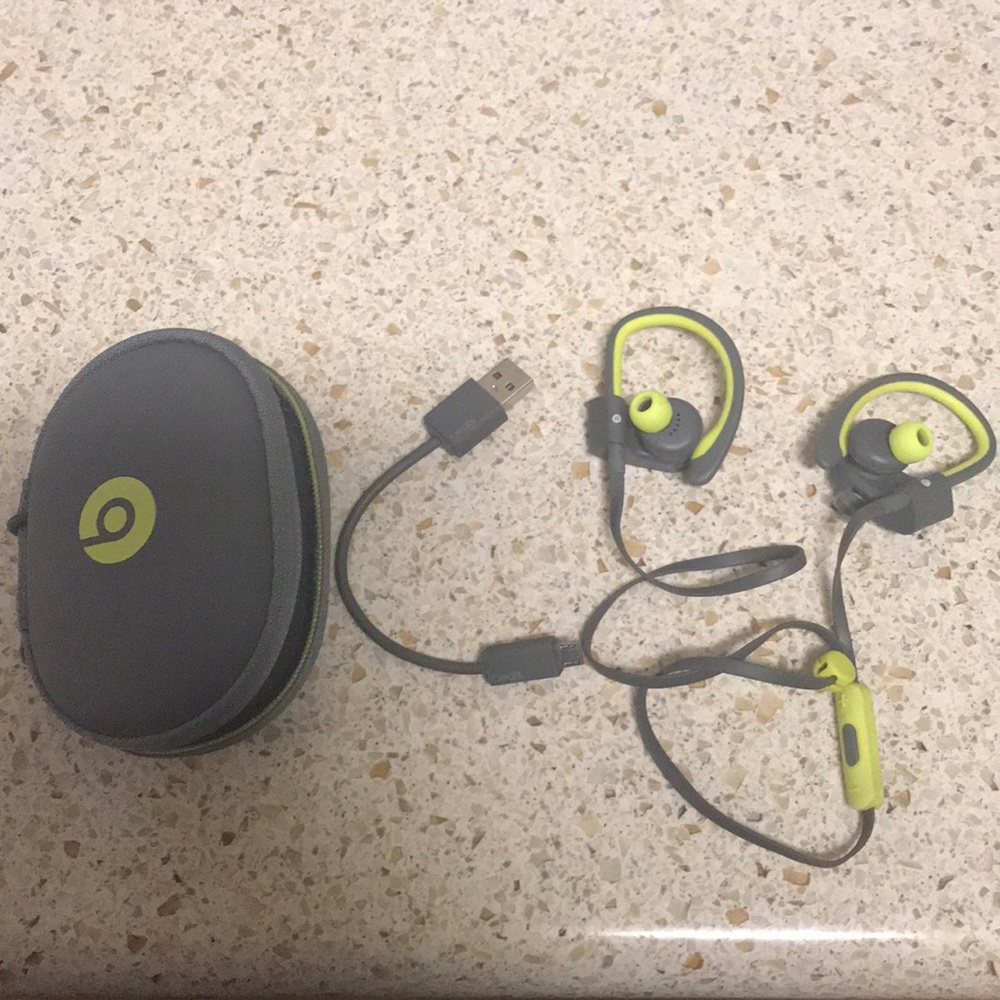 Powerbeat 2