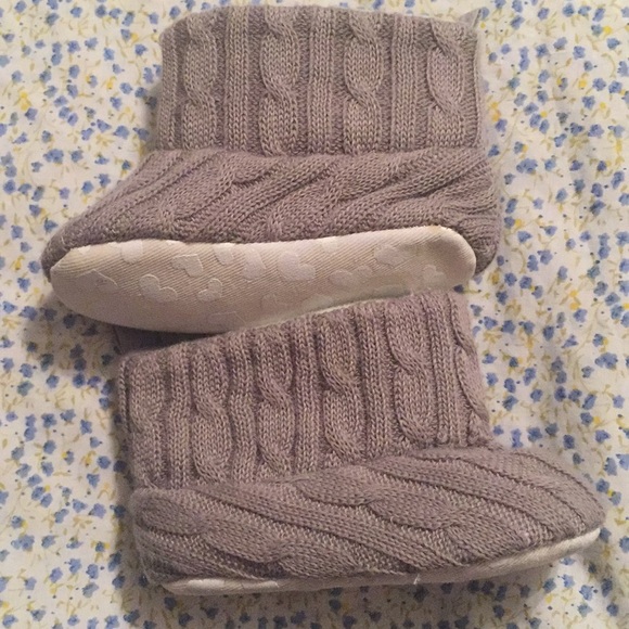 Infant boots size 2 worn twice - Picture 2 of 5