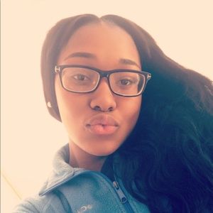 Meet your Posher, Avery