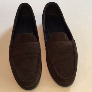 Tod’s  Brown Suede Driving Moccasin women’s sz 37