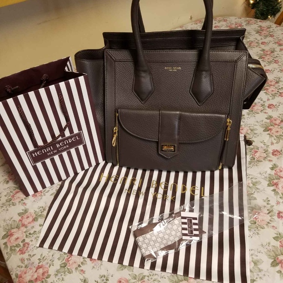 henri bendel Handbags - Authentic Henri Bendel Rivington Tote *FIRM*