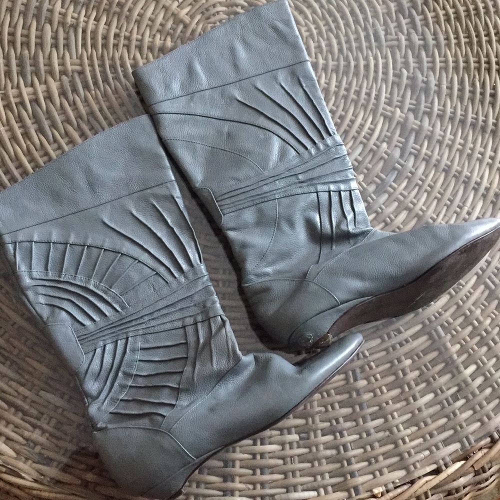 Grey NaNa boots