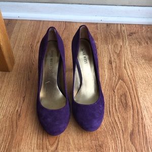 Suede purple Nine West heels