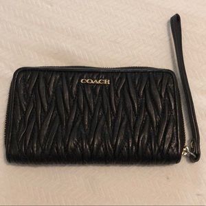 Small COACH wristlet
