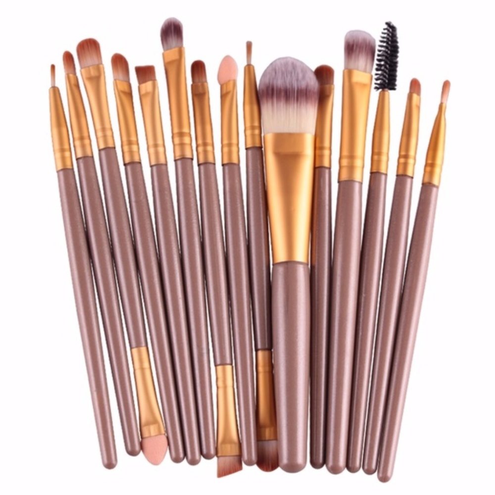 Set of 15 makeup brush/tool kit