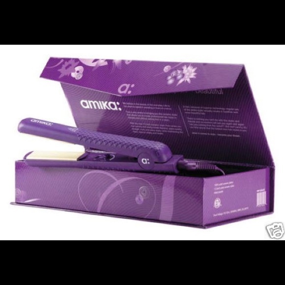amika ceramic hair straightener