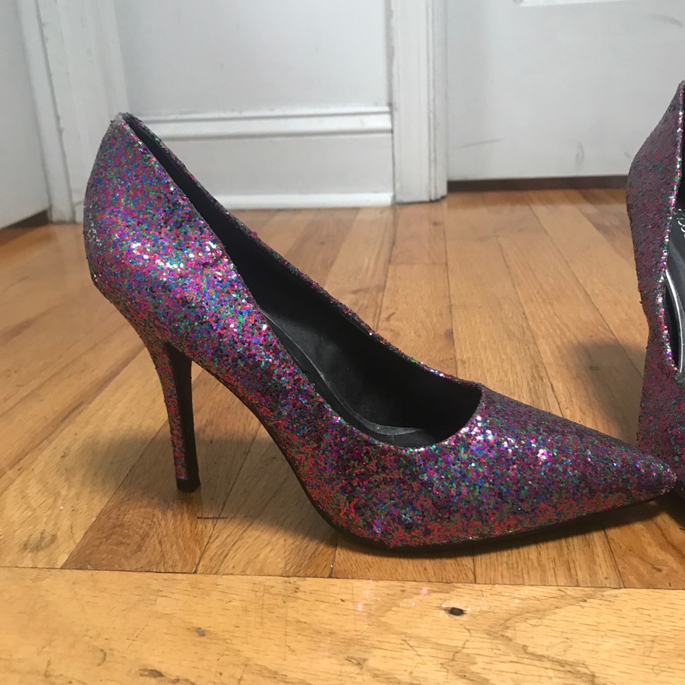 Shoe dazzle Glitter Pink and Purple Pumps