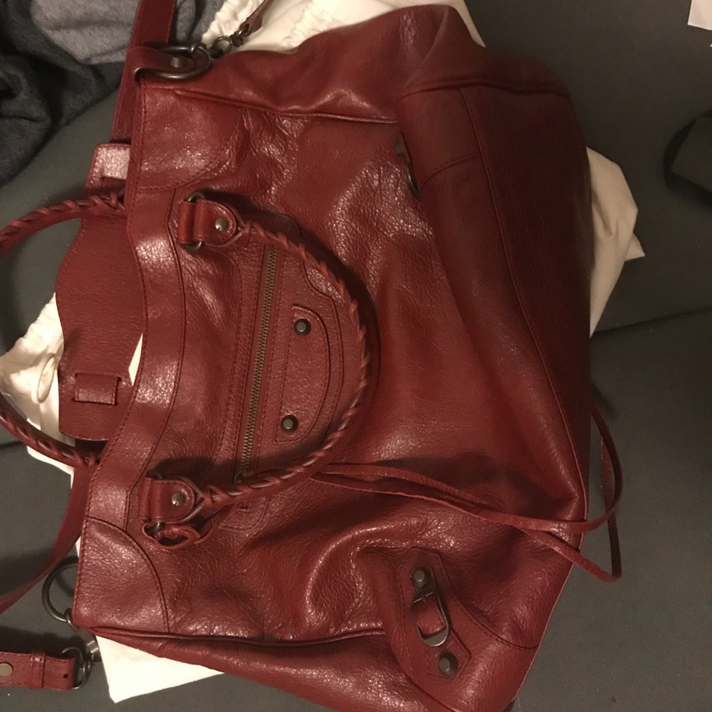 balenciaga velo