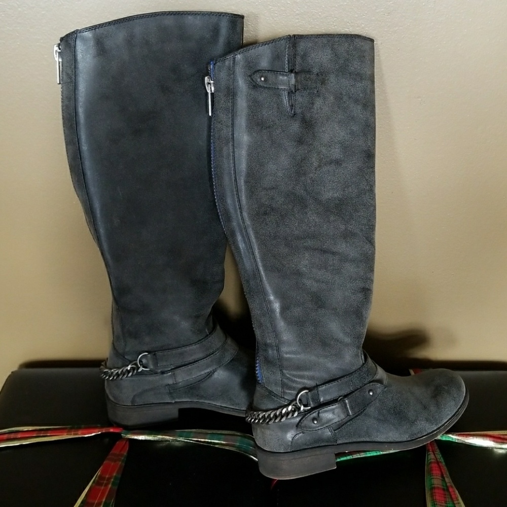Madden Girl Gray boots