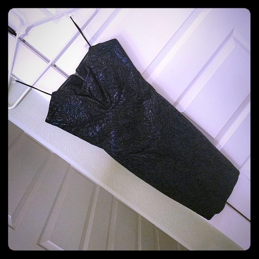 MOVING! MAKE OFFER! Stunning Nicole Miller dress