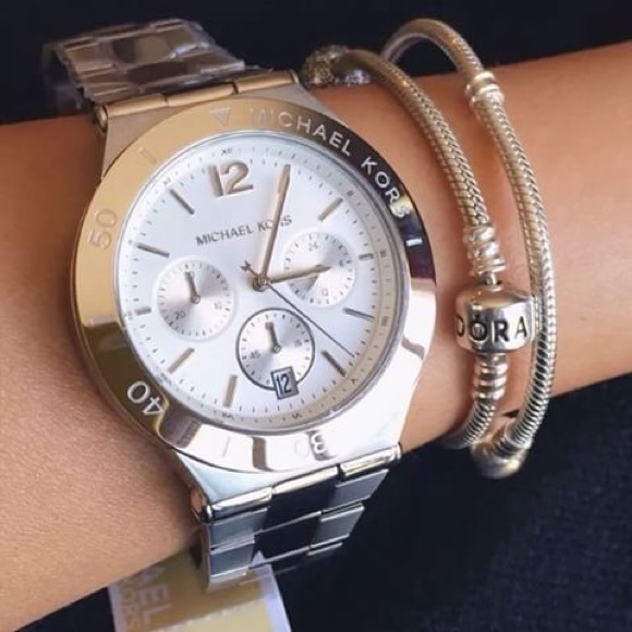 Michael Kors 5932 chronograph silver watch - Picture 3 of 6