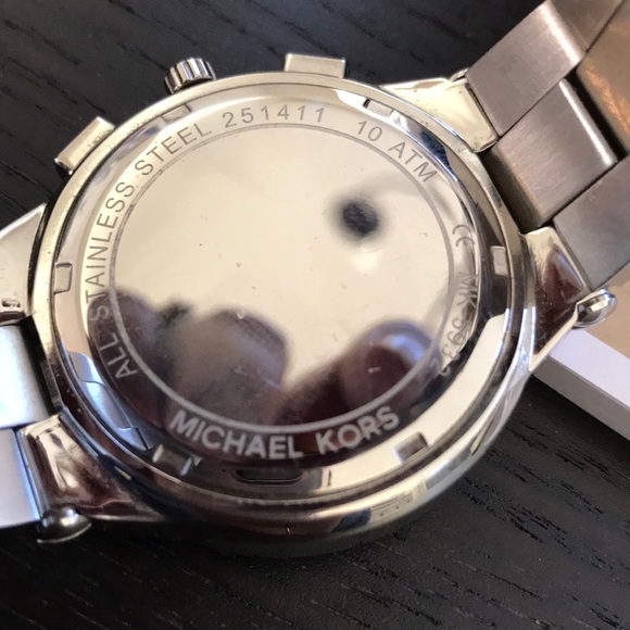 Michael Kors 5932 chronograph silver watch - Picture 5 of 6