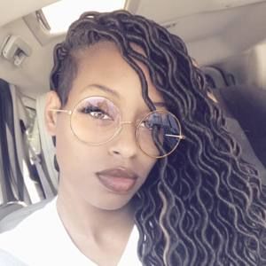 Meet your Posher, Samara