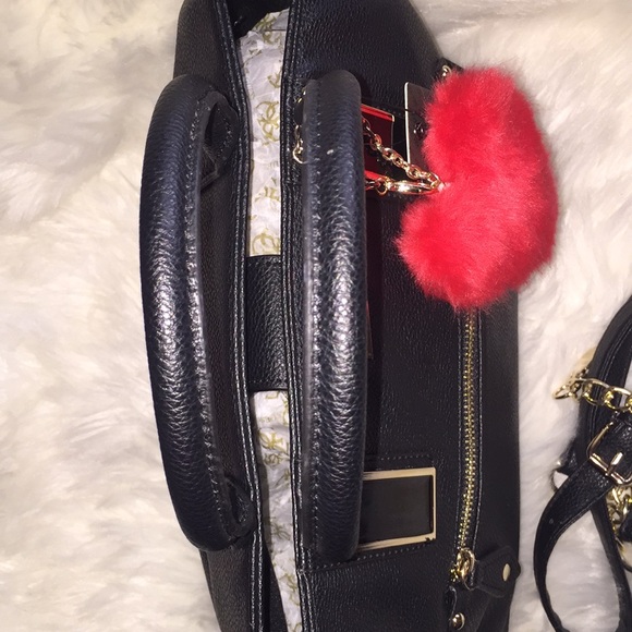 🎉LAST-1👜Guess satchel handbag👜💞 - Picture 3 of 7