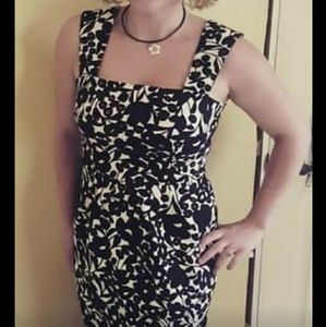 Cute dress.