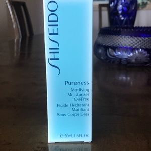 Shiseido pureness moisturizer oil free