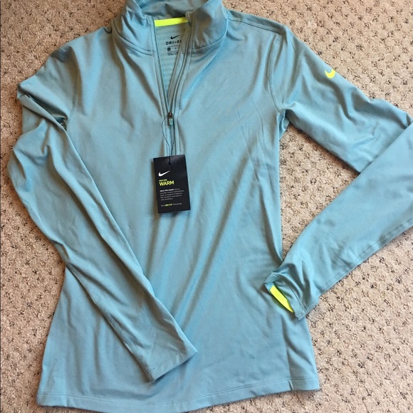 Nike Womens half zip top - Picture 2 of 5