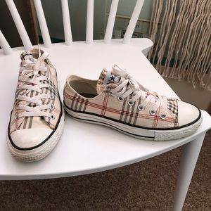 Converse Chuck Taylor All Star Low Plaid Women’s 7