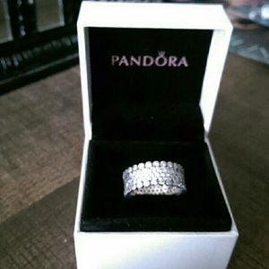 Pandora ring