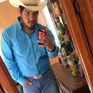 Meet your Posher, Lee