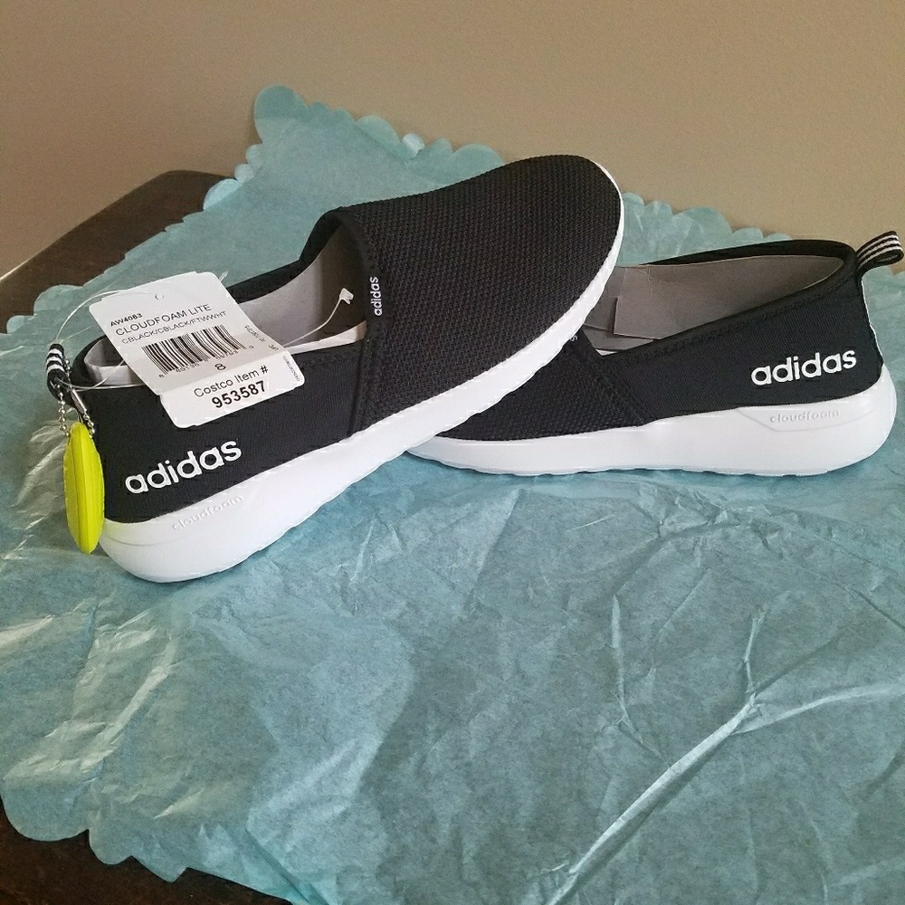 ( Sold) NWT Adidas Cloudfoam Lite - Picture 1 of 3