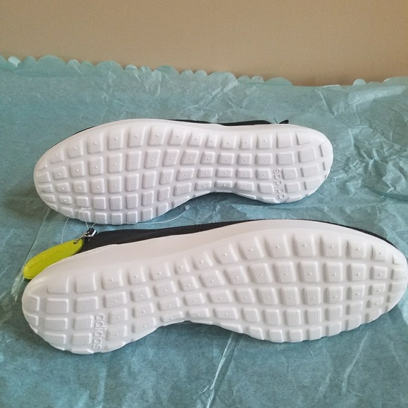 ( Sold) NWT Adidas Cloudfoam Lite - Picture 3 of 3